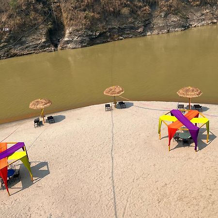 River Fun Beach Resort Gorkhā Kültér fotó