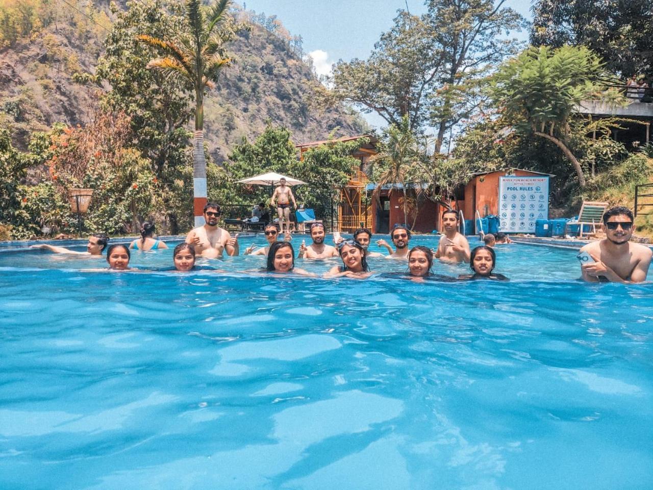 River Fun Beach Resort Gorkhā Kültér fotó